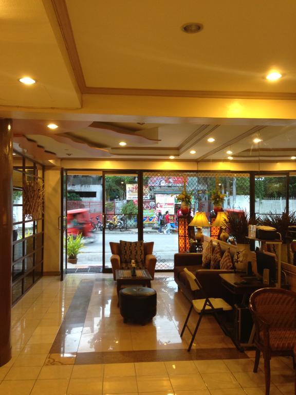 Sun Avenue Tourist Inn & Cafe Tagbilaran Eksteriør billede
